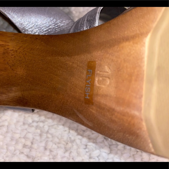 Steve Madden sz 10 Silver Metallic wood platform great party shoes - Picture 8 of 8